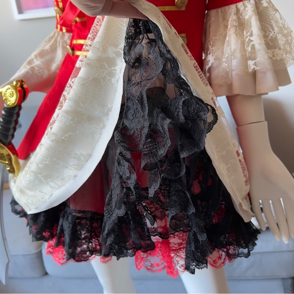 Sexy Pirate HALLOWEEN Costume SizeS Extra 2 Double Skirts included + Hat + Sword - Picture 4 of 13